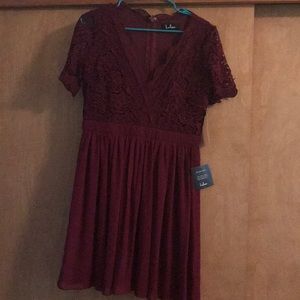 Cabernet lace dress NWT